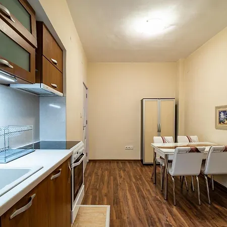 Primorski 2bdrm Daire