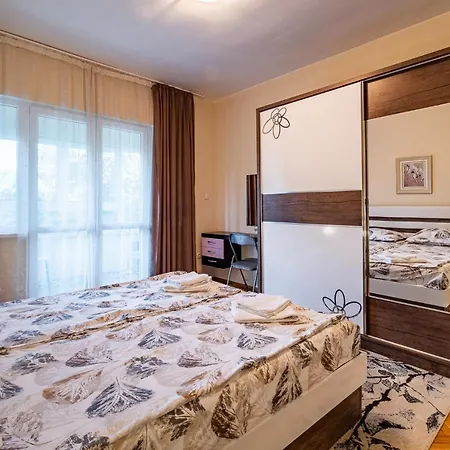 Primorski 2bdrm Apartamento